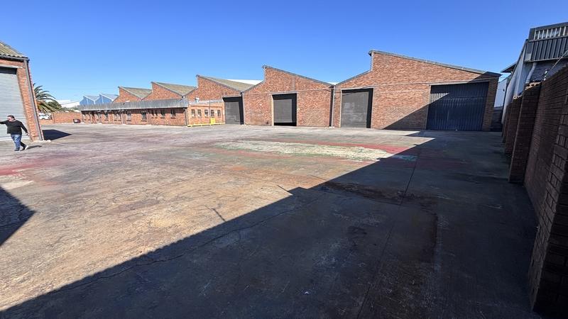 To Let Commercial Property for Rent in Montague Gardens Western Cape